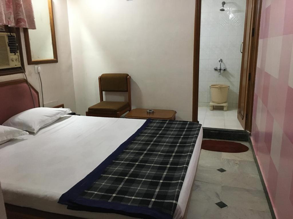 Hotel Grg ヴァドーダラー エクステリア 写真